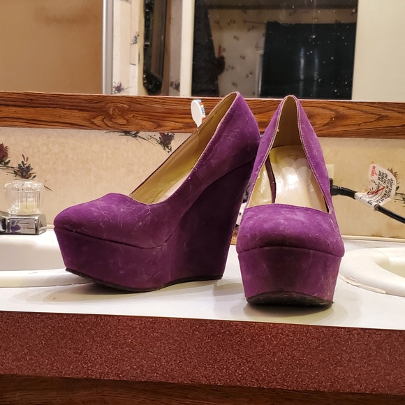 Wedges - Picture 1 of 3